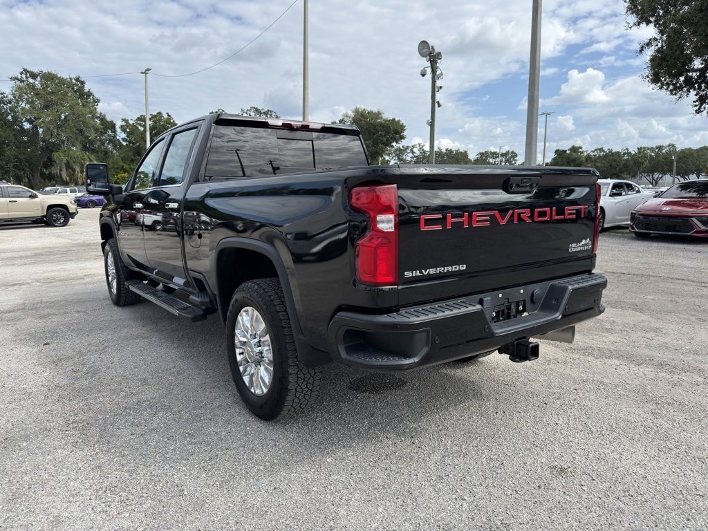 Used 2023 Chevrolet Silverado 2500HD High Country 4WD Crew Cab 159 High Country