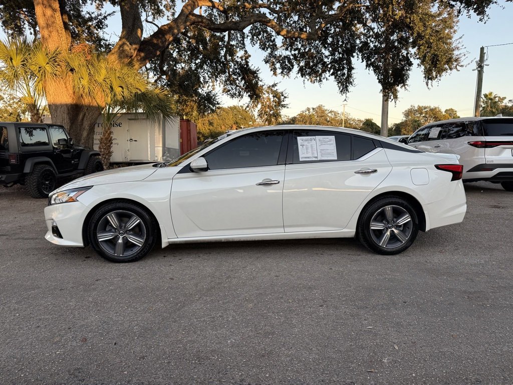 2019 Nissan Altima 2.5 SV photo 3