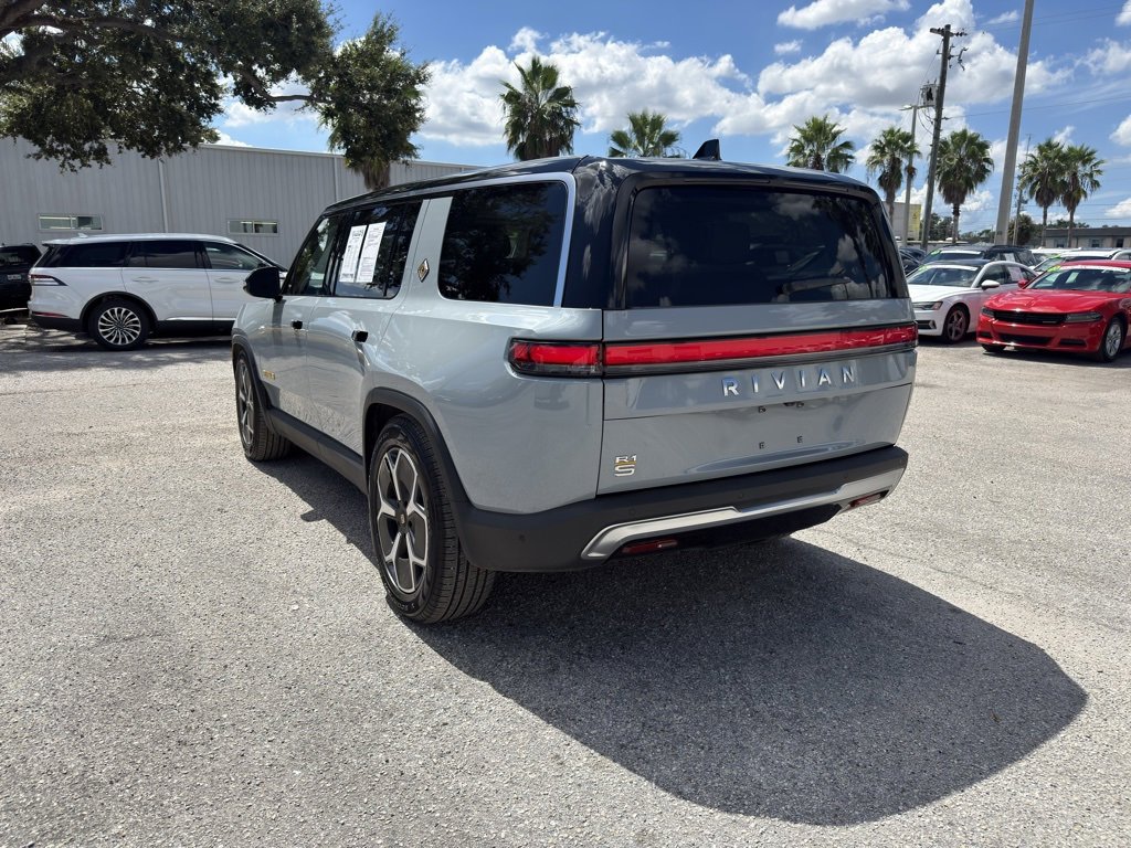 2023 Rivian R1S Adventure photo 4