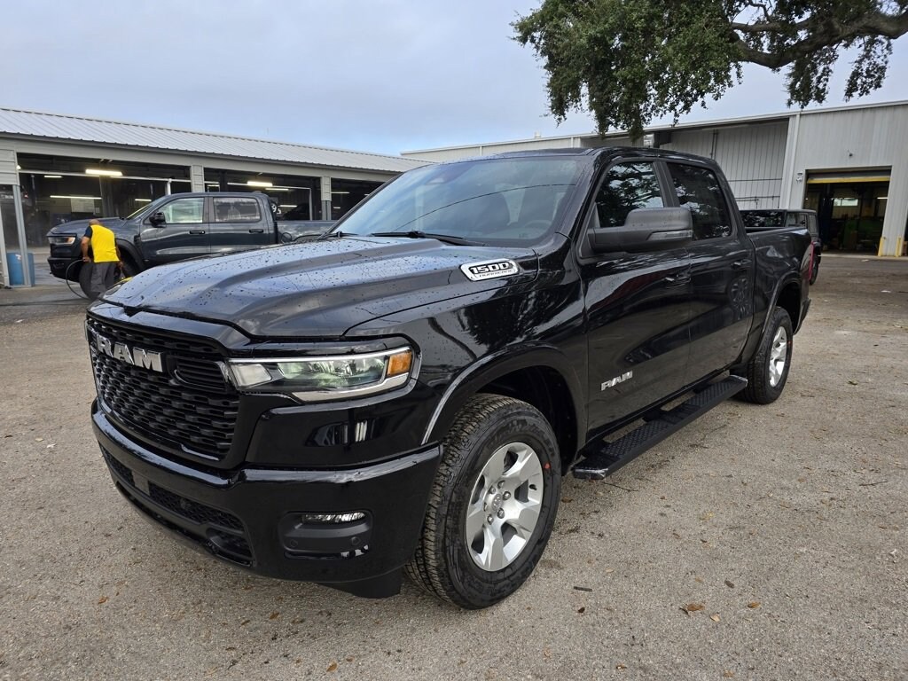 New 2026 Ram 1500 BIG HORN CREW CAB 4X2 5'7 BOX Pickup