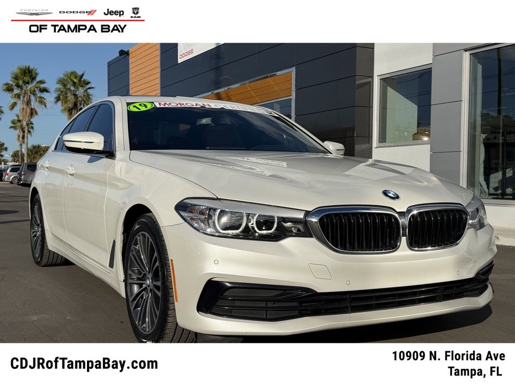 2019 BMW 5 Series 530i's photo