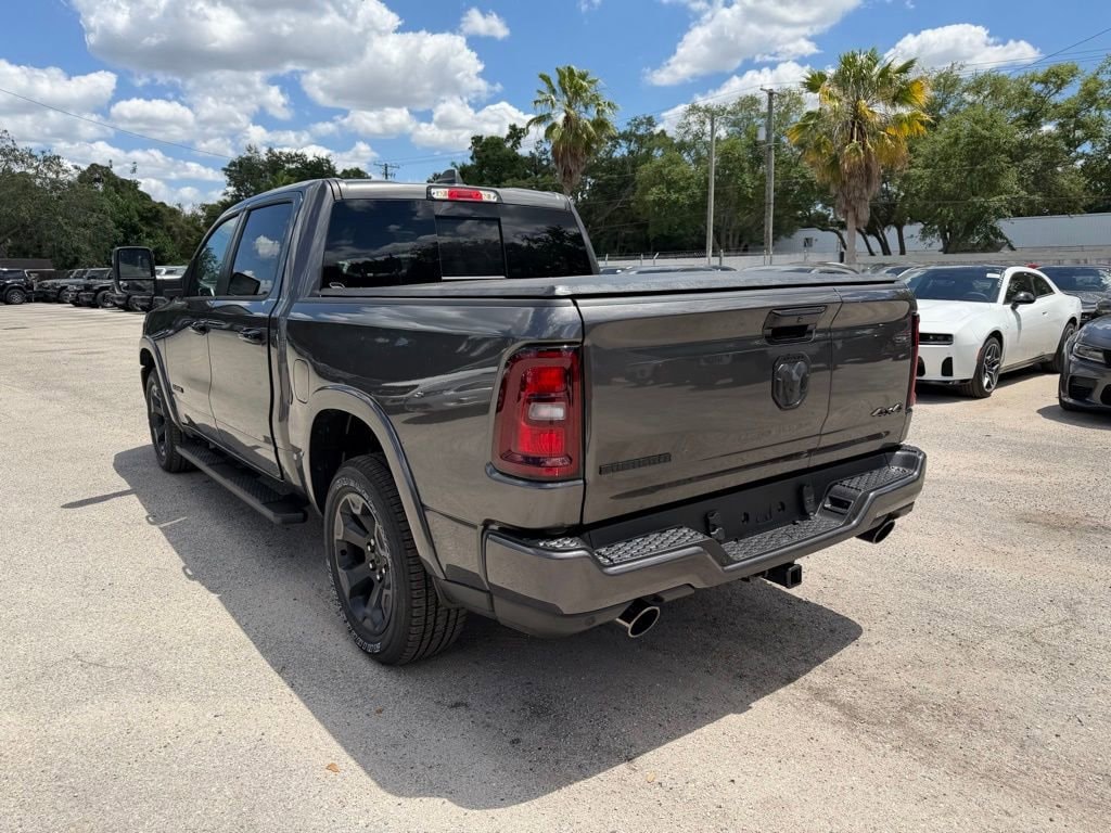 New 2026 Ram 1500 BIG HORN CREW CAB 4X4 5'7 BOX Pickup