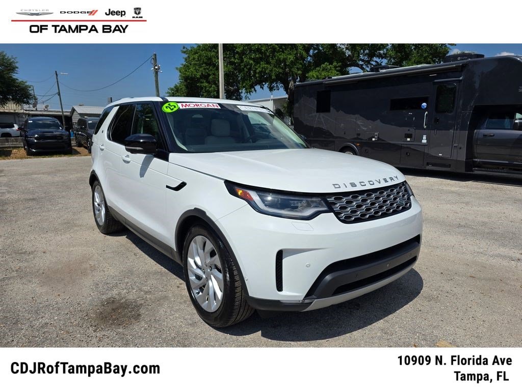 2025 Land Rover Discovery P300 S's photo