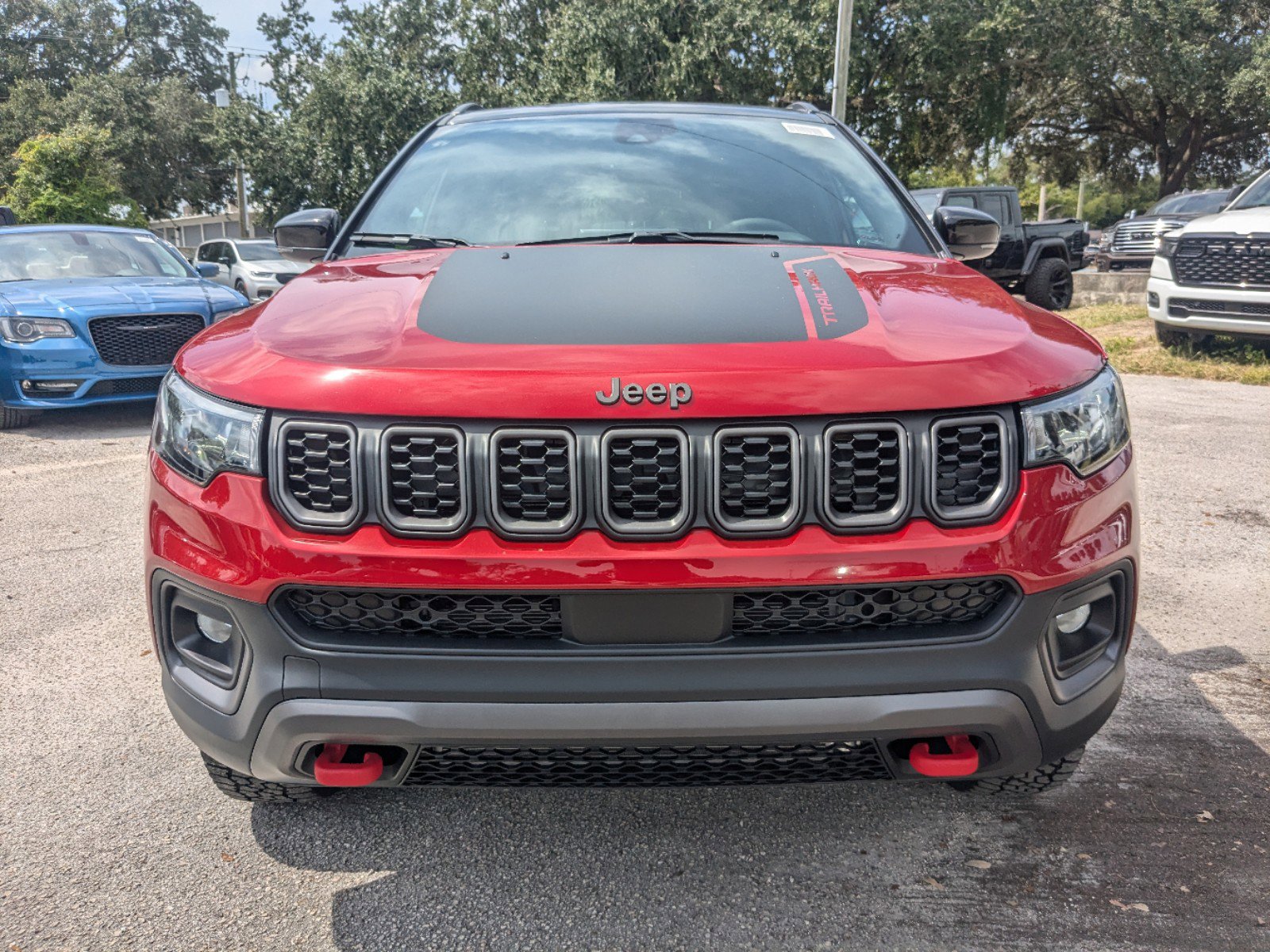 2025 Jeep Compass Trailhawk photo 3