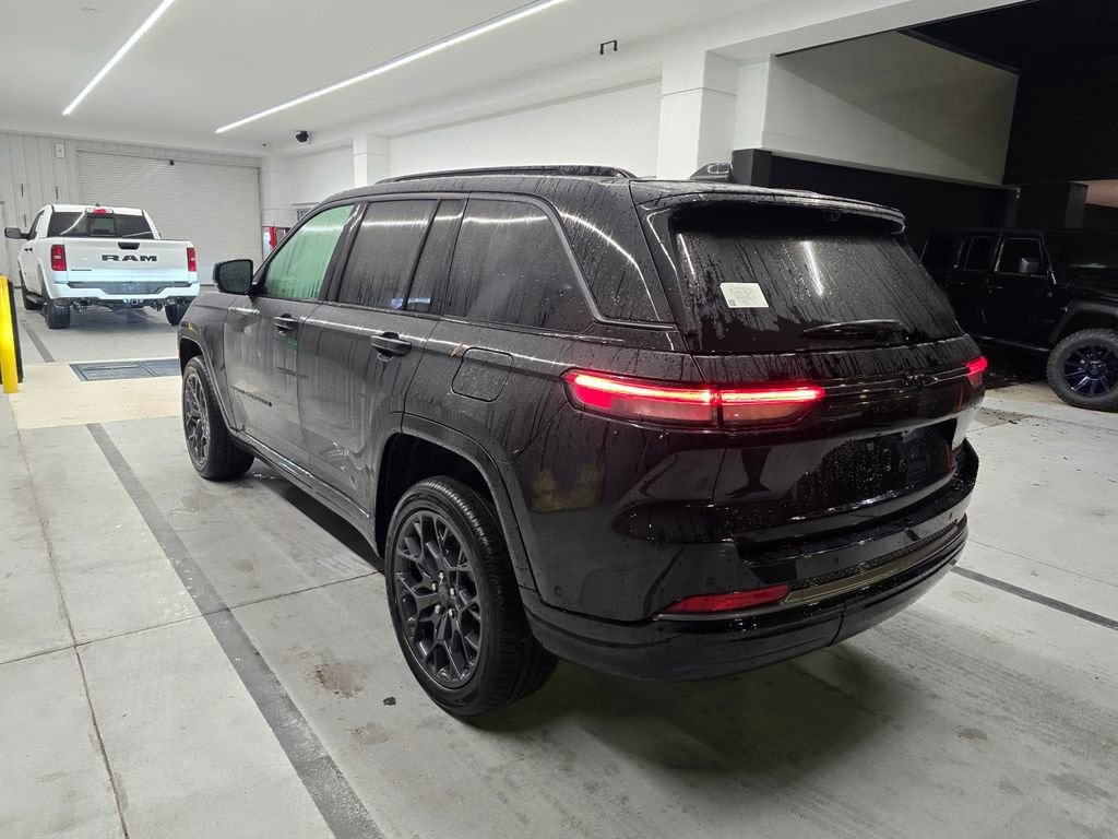 New 2026 Jeep Grand Cherokee SUMMIT 4X4 Sport Utility