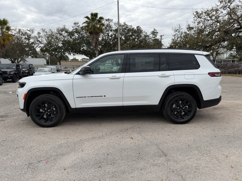 New 2026 Jeep Grand Cherokee L L LAREDO ALTITUDE 4X4 Sport Utility
