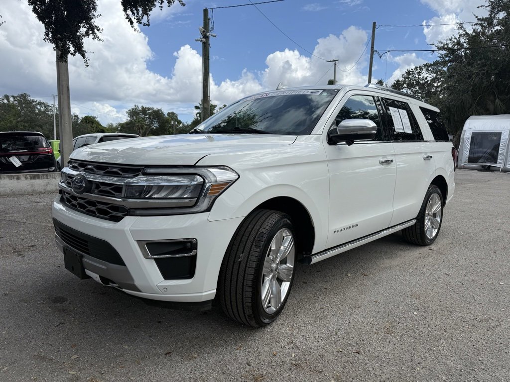 2023 Ford Expedition Platinum photo 2