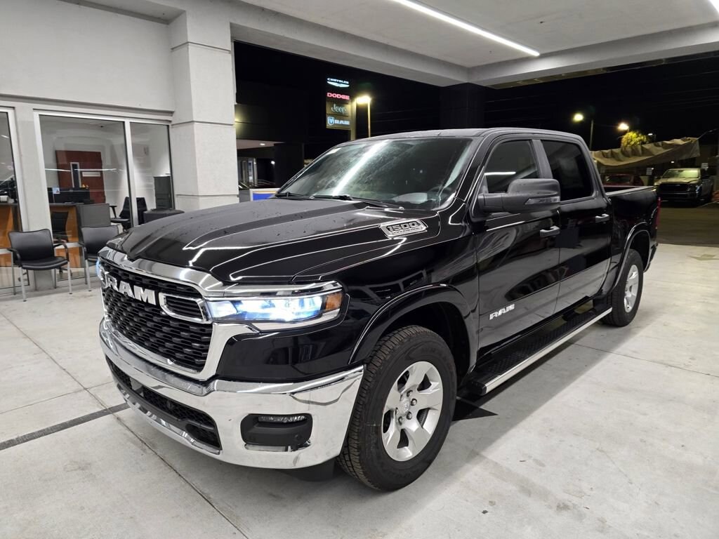 New 2026 Ram 1500 BIG HORN CREW CAB 4X4 5'7 BOX Pickup
