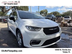 2026 Chrysler Pacifica SELECT Passenger Van