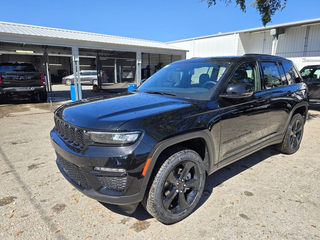 New 2025 Jeep Grand Cherokee LIMITED 4X4 Sport Utility