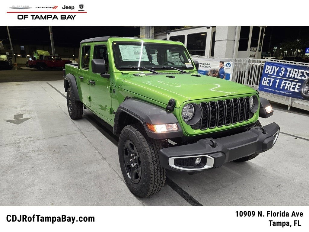 New 2025 Jeep Gladiator SPORT 4X4 Pickup