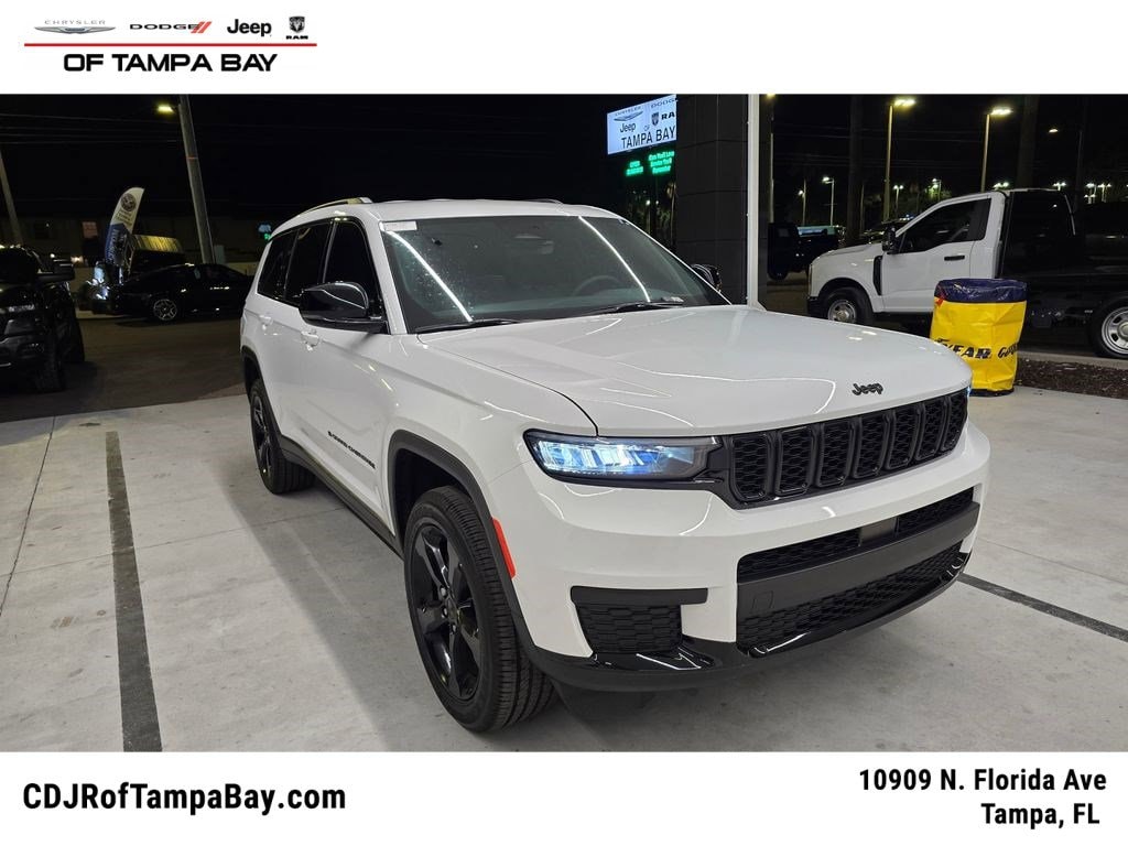 2025 Jeep Grand Cherokee L Altitude 4x4's photo