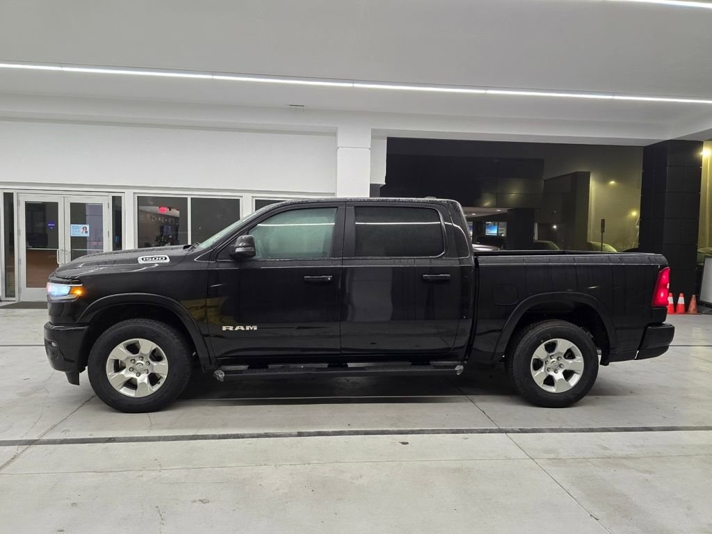 New 2026 Ram 1500 BIG HORN CREW CAB 4X2 5'7 BOX Pickup