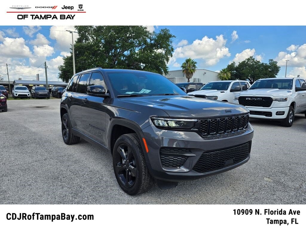 New 2025 Jeep Grand Cherokee ALTITUDE 4X2 Sport Utility