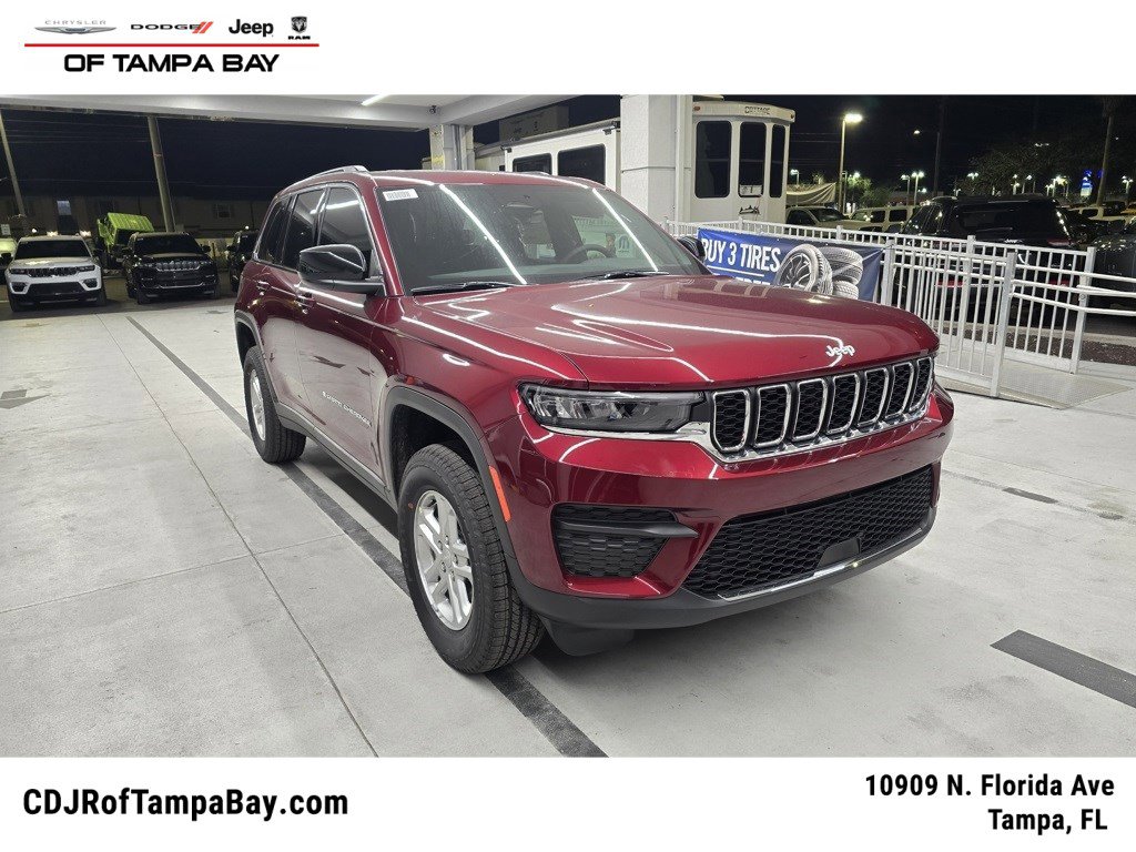 2025 Jeep Grand Cherokee Laredo's photo