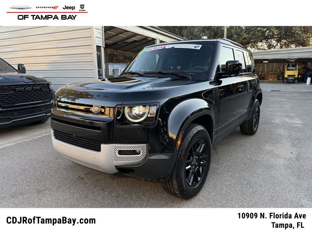 2025 Land Rover Defender S's photo