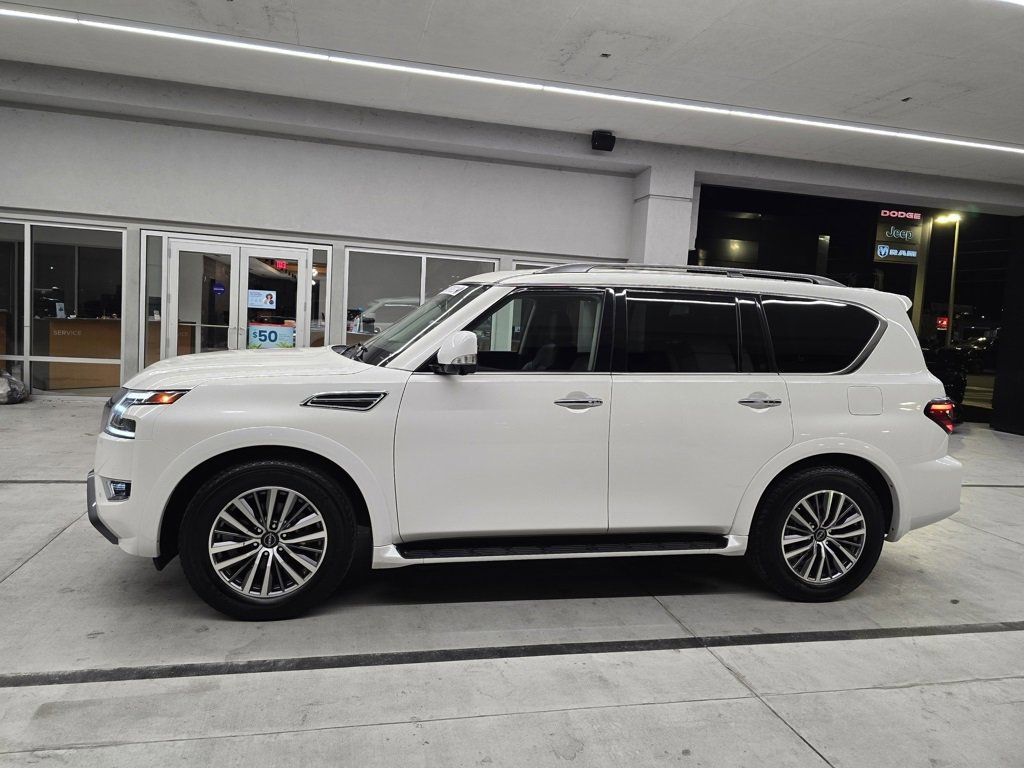 2023 Nissan Armada SL photo 3
