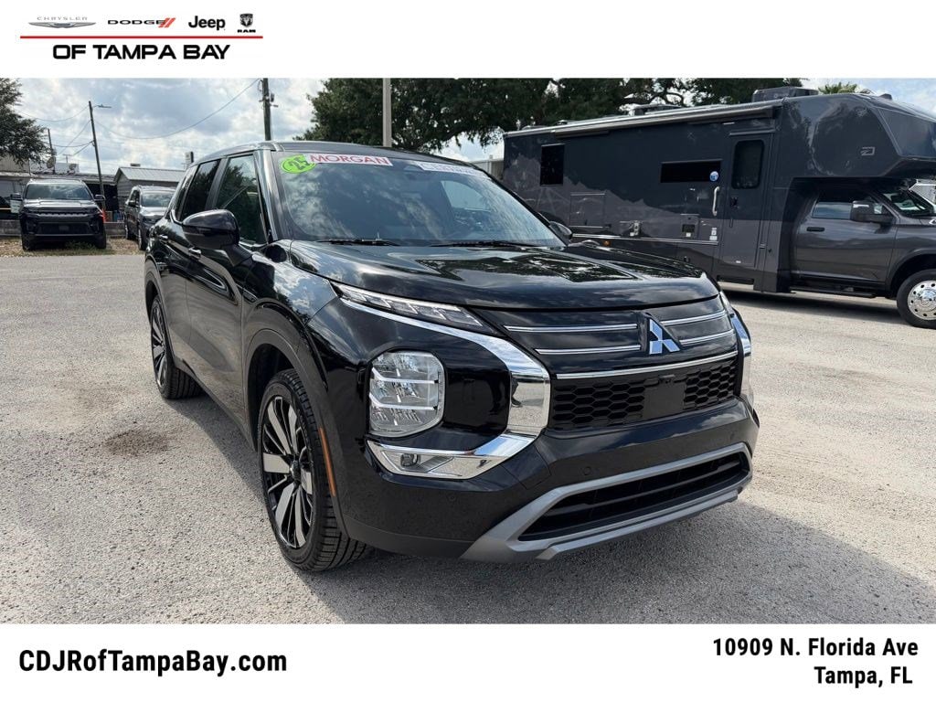 2025 Mitsubishi Outlander SE S-AWC's photo