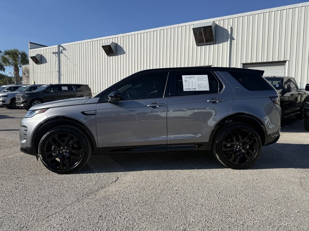 2025 Land Rover Discovery Sport Dynamic SE photo 3
