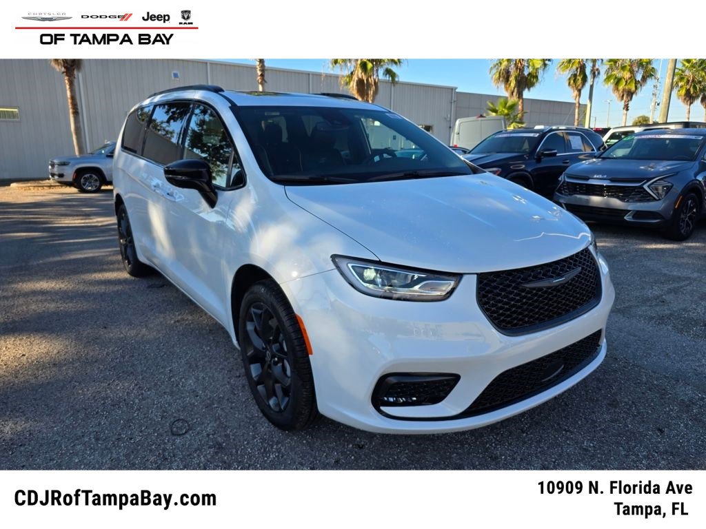 2026 Chrysler Pacifica