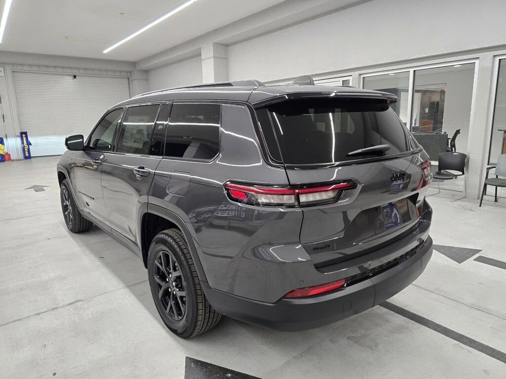 New 2025 Jeep Grand Cherokee L ALTITUDE X 4X4 Sport Utility