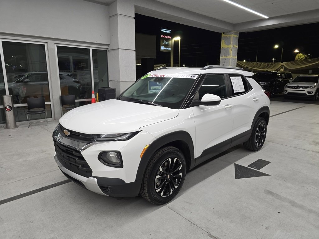 2023 Chevrolet Trailblazer LT photo 2