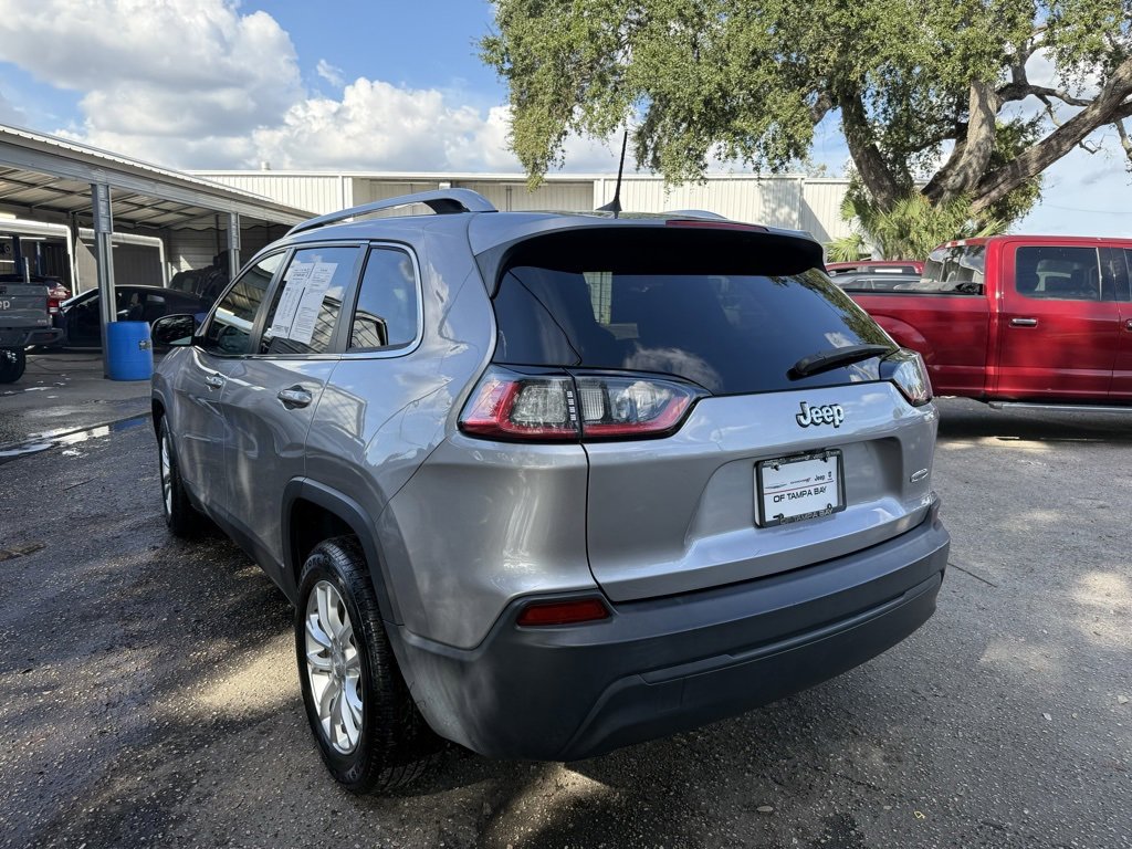 2019 Jeep Cherokee Latitude photo 3