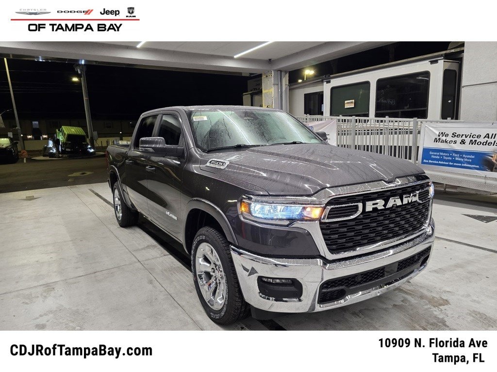 New 2026 Ram 1500 BIG HORN CREW CAB 4X4 5'7 BOX Pickup