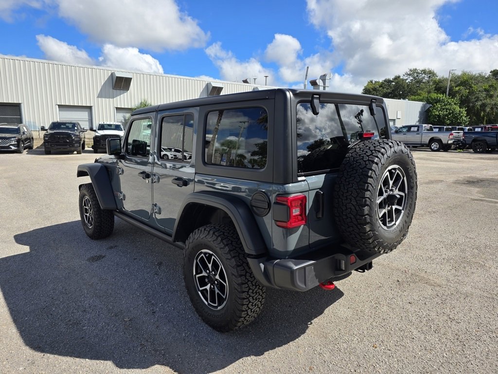 2025 Jeep Wrangler Rubicon photo 4