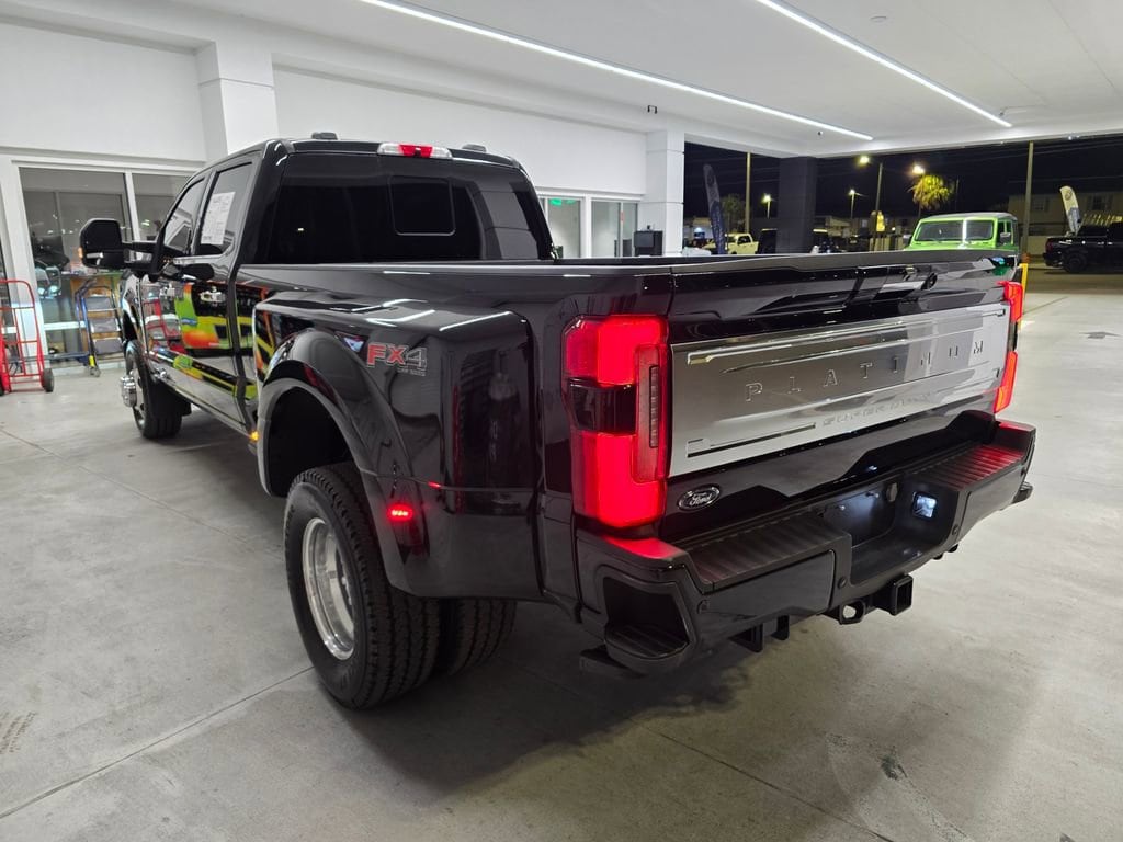 Certified 2024 Ford Super Duty F-350 DRW Platinum Platinum 4WD Crew Cab 8 Box