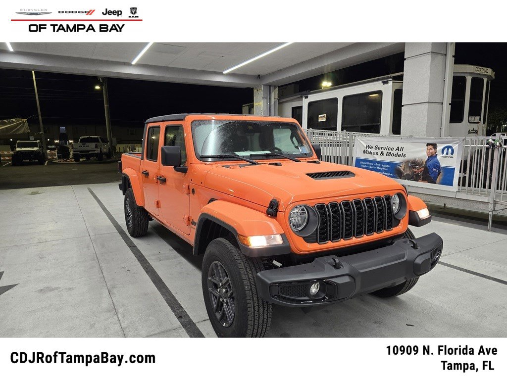 2025 Jeep Gladiator Sport S's photo