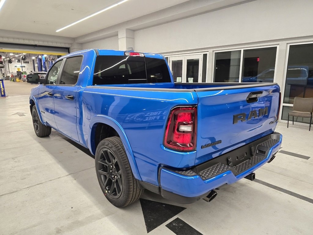 New 2026 Ram 1500 LARAMIE CREW CAB 4X4 5'7 BOX Pickup