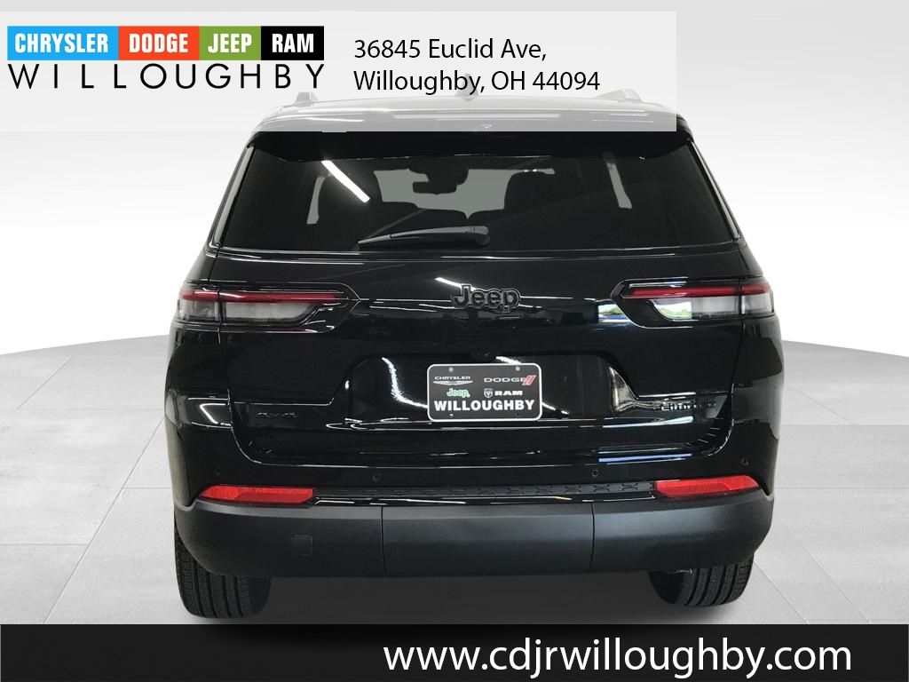 2025 Jeep Grand Cherokee Limited photo 4