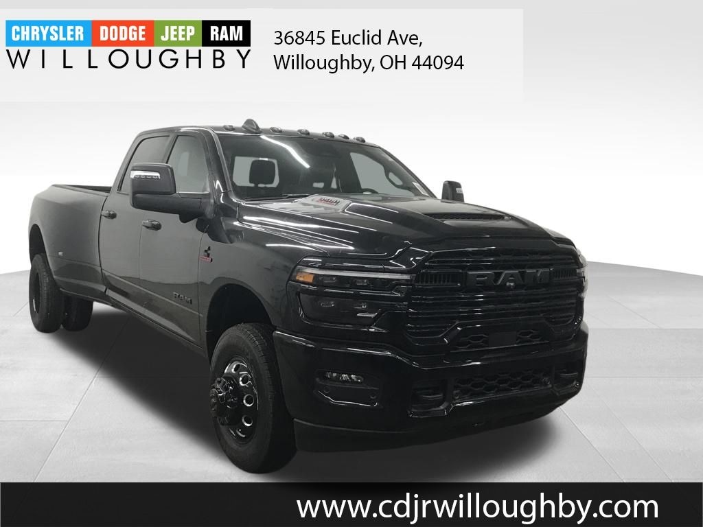 New 2026 Ram 3500 LARAMIE CREW CAB 4X4 8' BOX Pickup