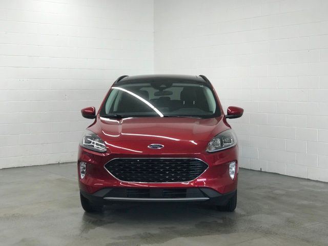 Used 2022 Ford Escape SEL with VIN 1FMCU9H6XNUA76125 for sale in Willoughby, OH