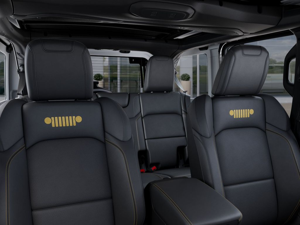 2025 Jeep Wrangler 4-Door Sahara - Photo 26