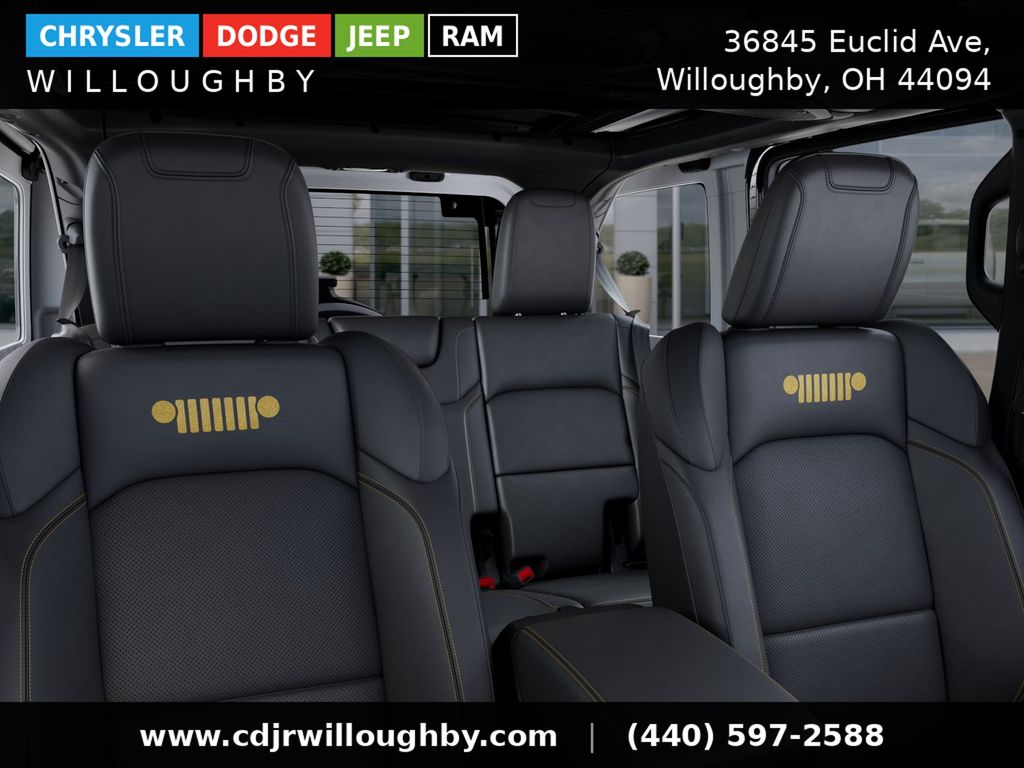 2025 Jeep Wrangler 4-Door Sahara - Photo 29