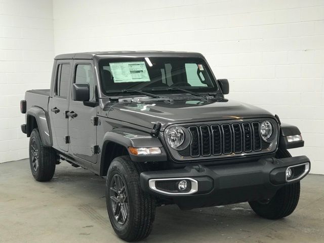 2025 Jeep Gladiator Sport S photo 3