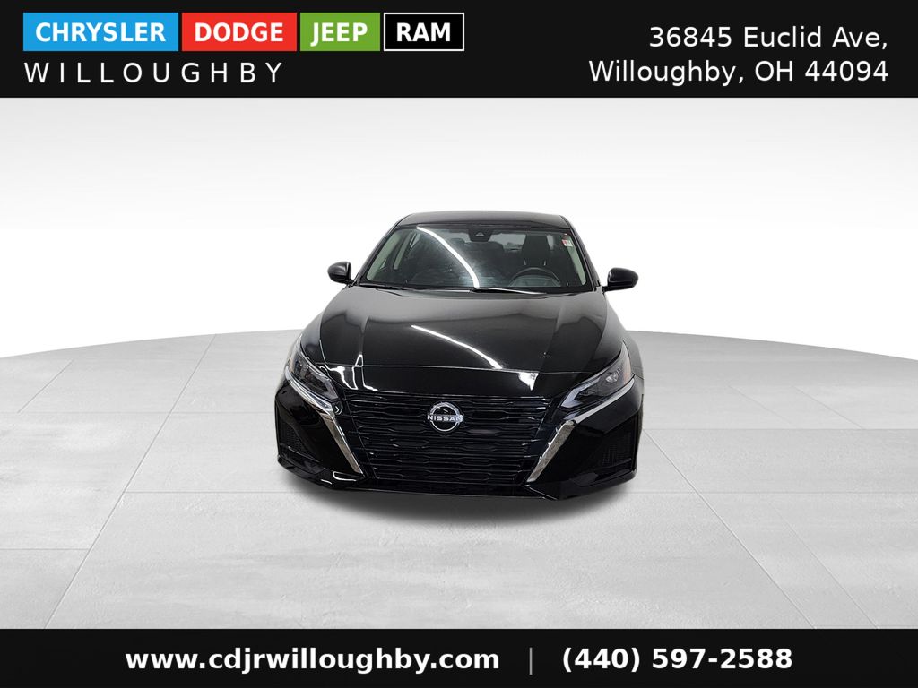Used 2025 Nissan Altima SV with VIN 1N4BL4DW9SN323027 for sale in Willoughby, OH