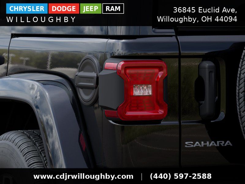 2025 Jeep Wrangler 4-Door Sahara - Photo 11