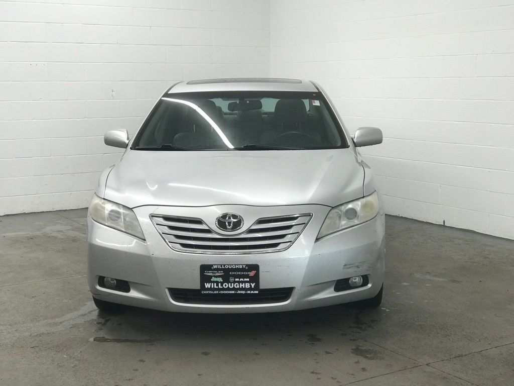 2008 Toyota Camry LE V6 photo 2