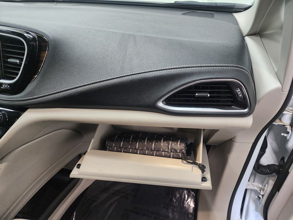 2022 Chrysler Pacifica Limited - Photo 37