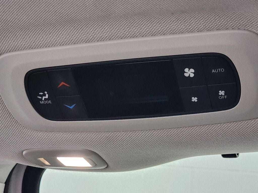 2022 Chrysler Pacifica Limited - Photo 26