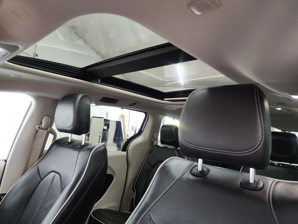 2022 Chrysler Pacifica Limited - Photo 22