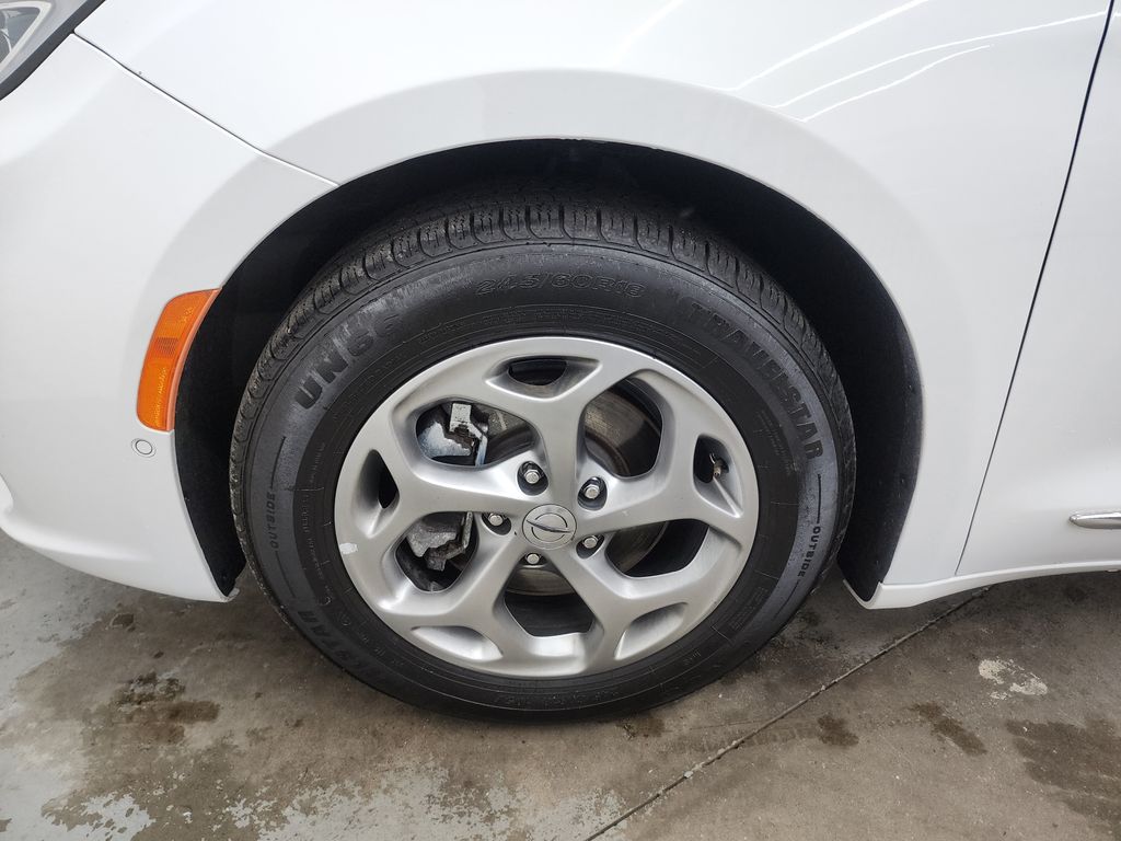 2022 Chrysler Pacifica Limited - Photo 40
