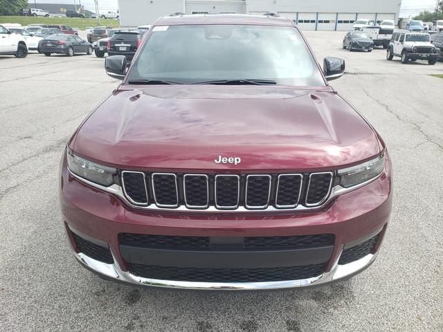 2024 Jeep Grand Cherokee L photo 2