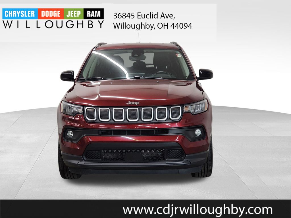 Used 2022 Jeep Compass Latitude Lux with VIN 3C4NJDFB3NT129637 for sale in Willoughby, OH