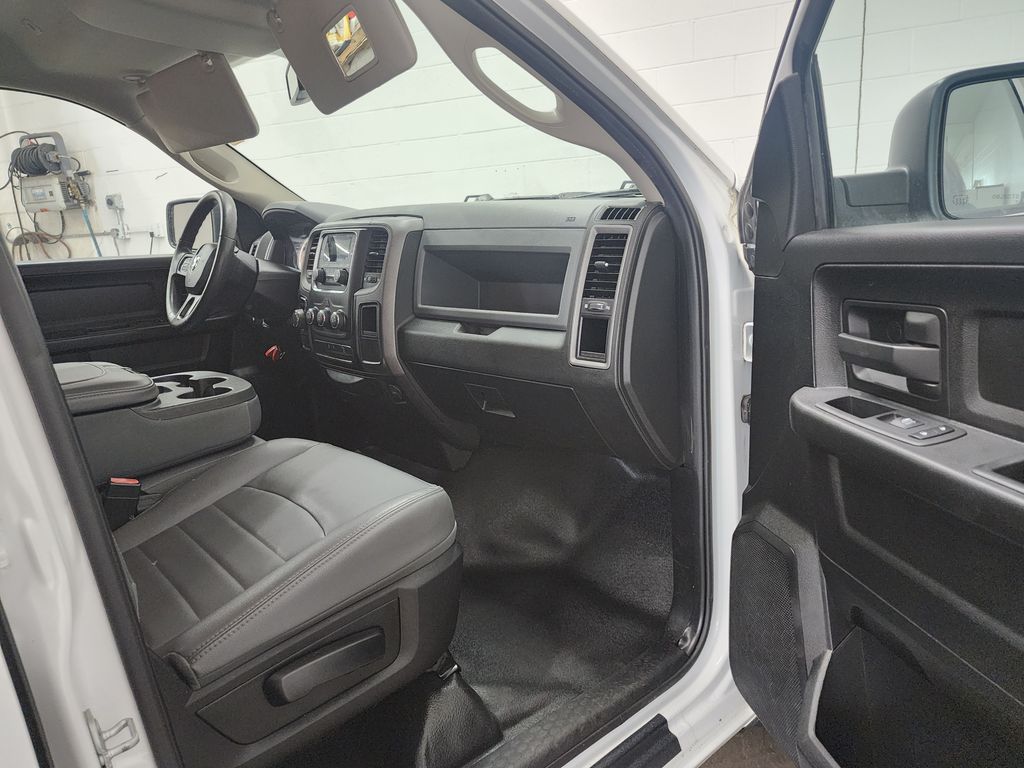 2019 RAM Ram 1500 Classic Tradesman - Photo 33