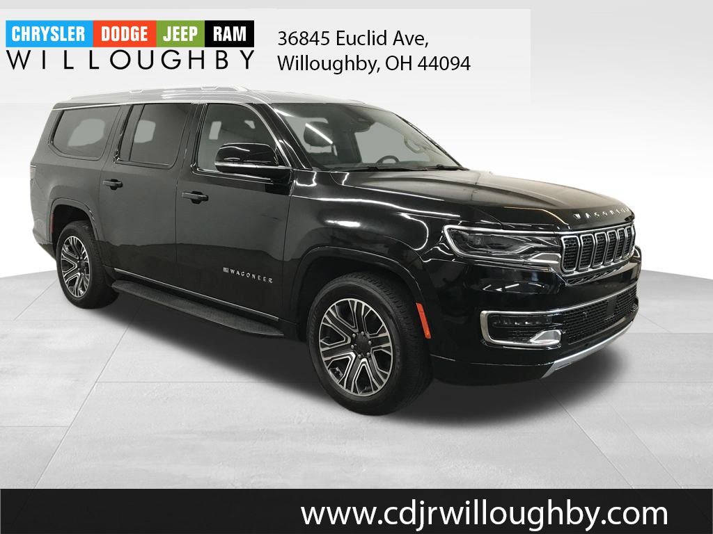 2024 Jeep Wagoneer L Series II photo 3