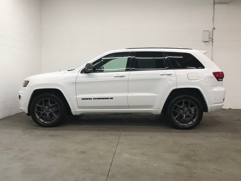2021 Jeep Grand Cherokee Limited photo 2